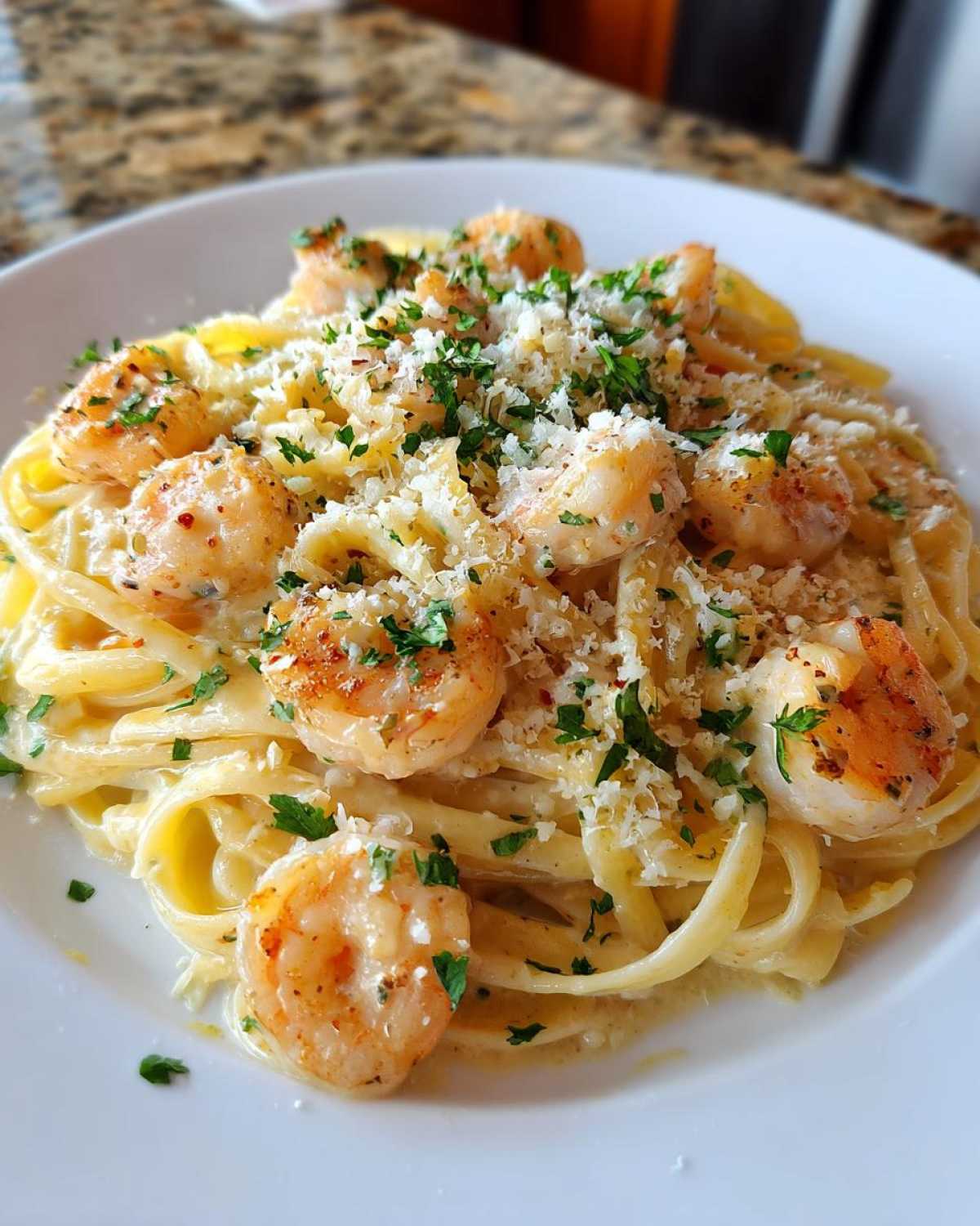 Creamy Lemon Shrimp Pasta - detail 1