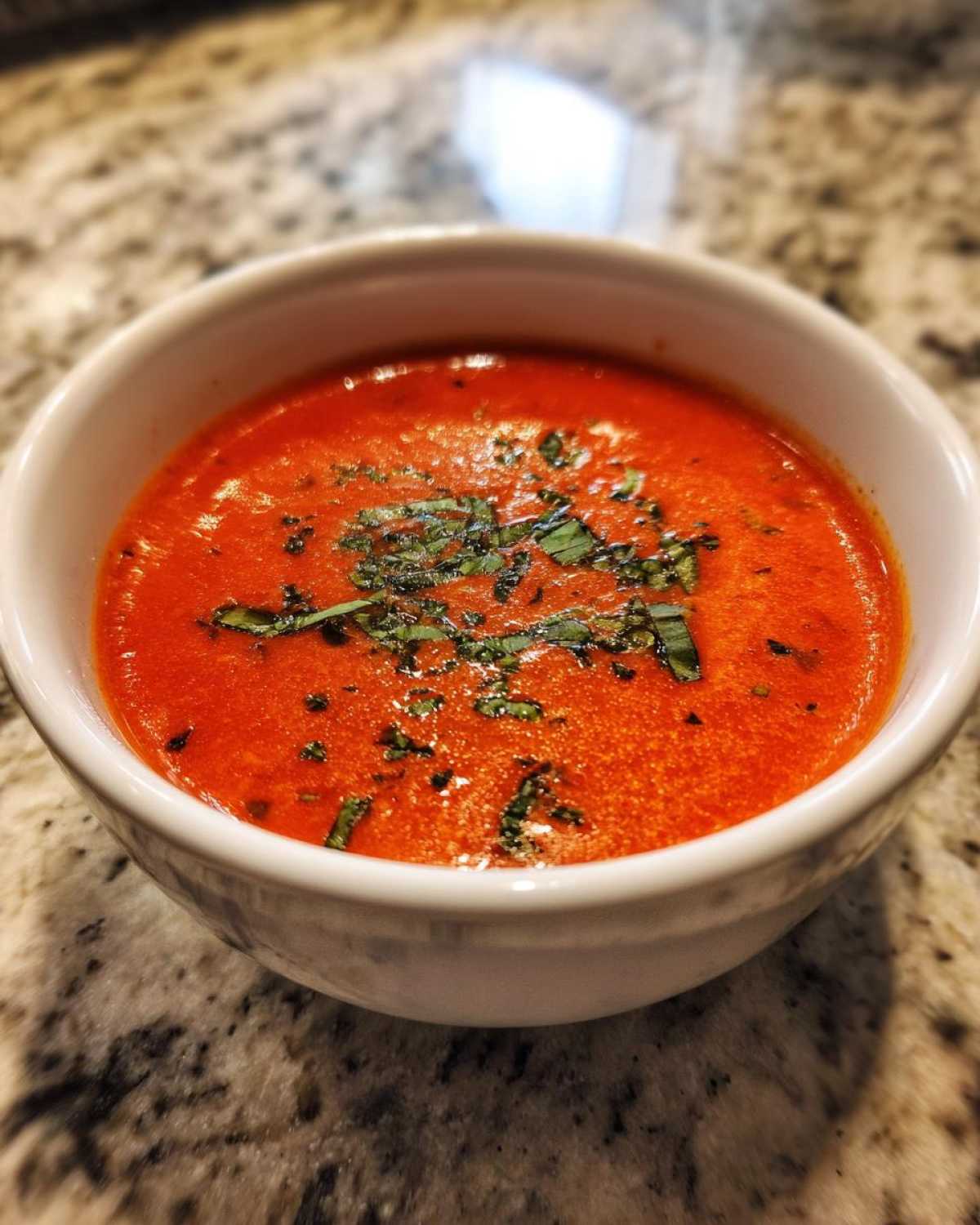 Creamy Tomato Basil Soup - detail 2