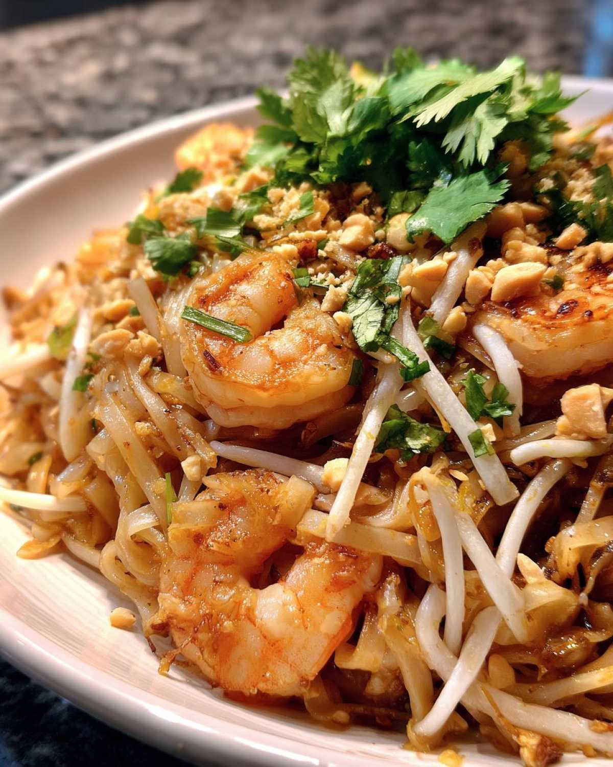 Pad Thai with Shrimp - detail 1