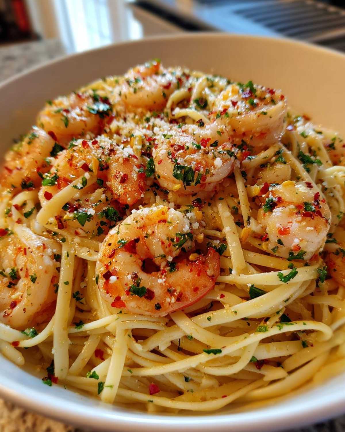 Shrimp Scampi Linguine - detail 4