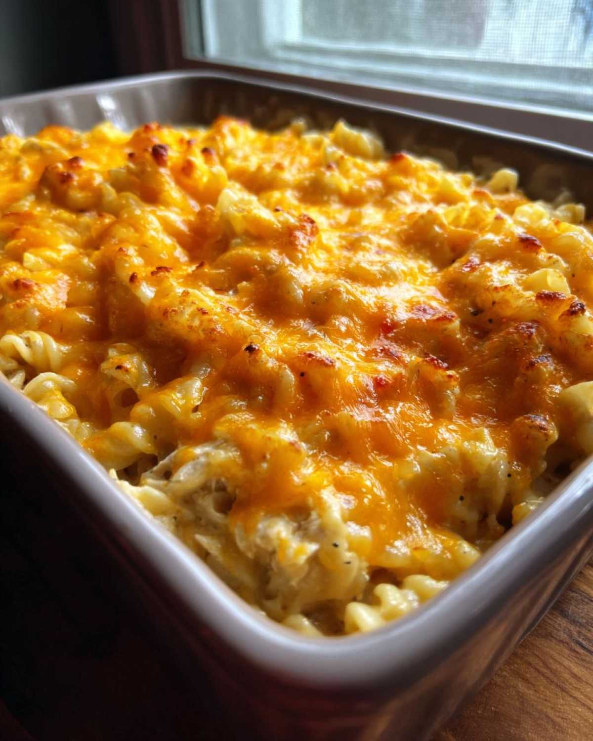 Cheesy tuna noodle casserole - detail 1