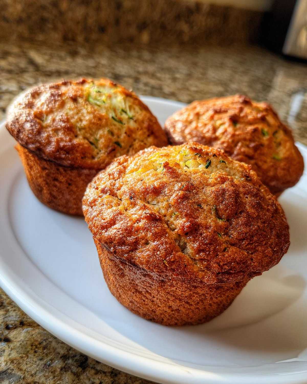 Classic zucchini muffins - detail 1