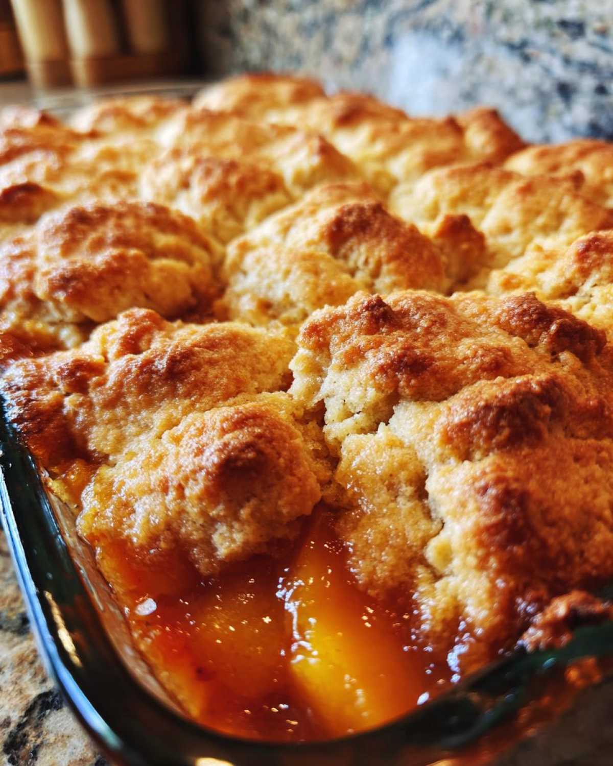 Homemade Peach Cobbler (with Fresh Peaches) - detail 1