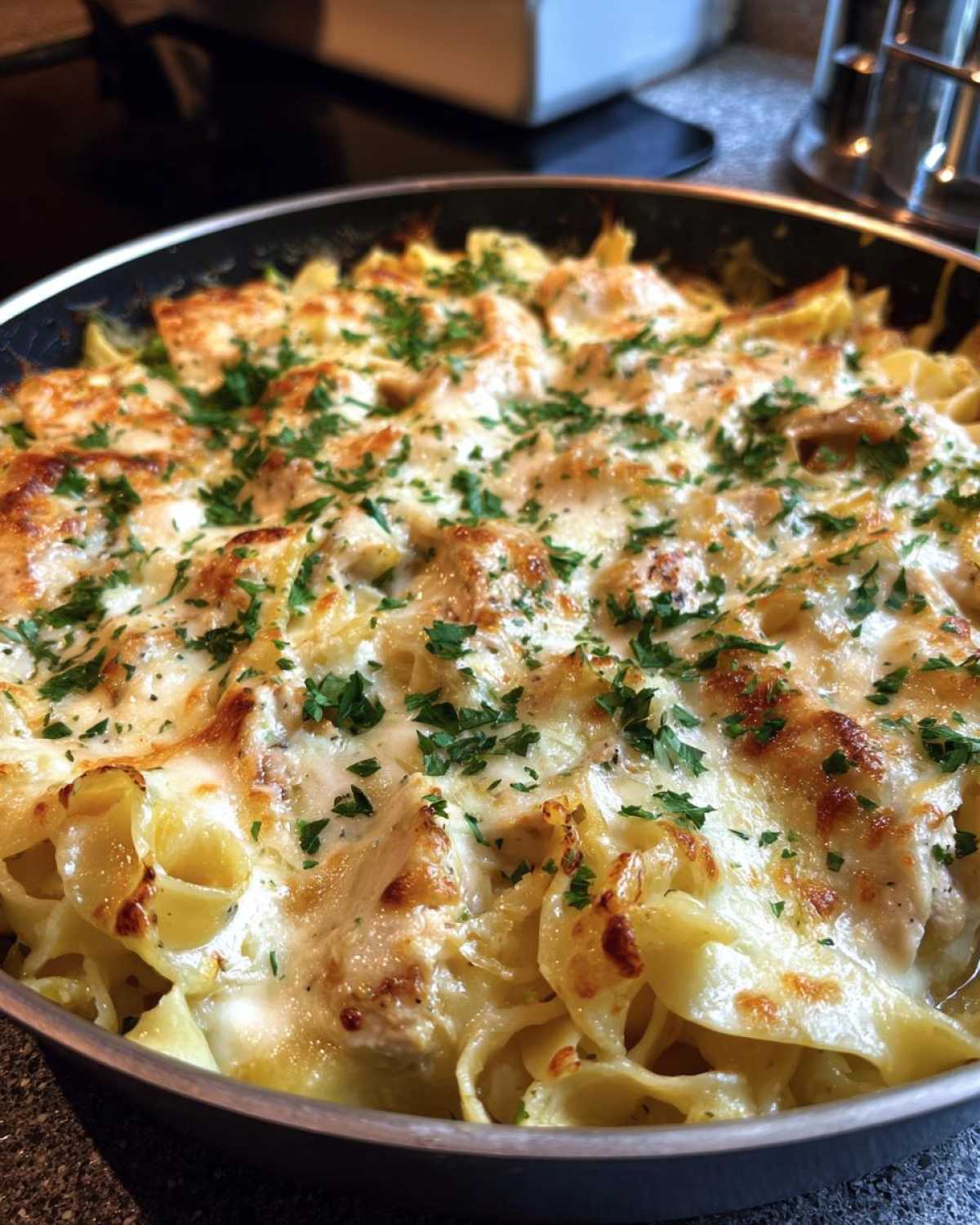 One-Pan Chicken Alfredo Pasta Bake - detail 1