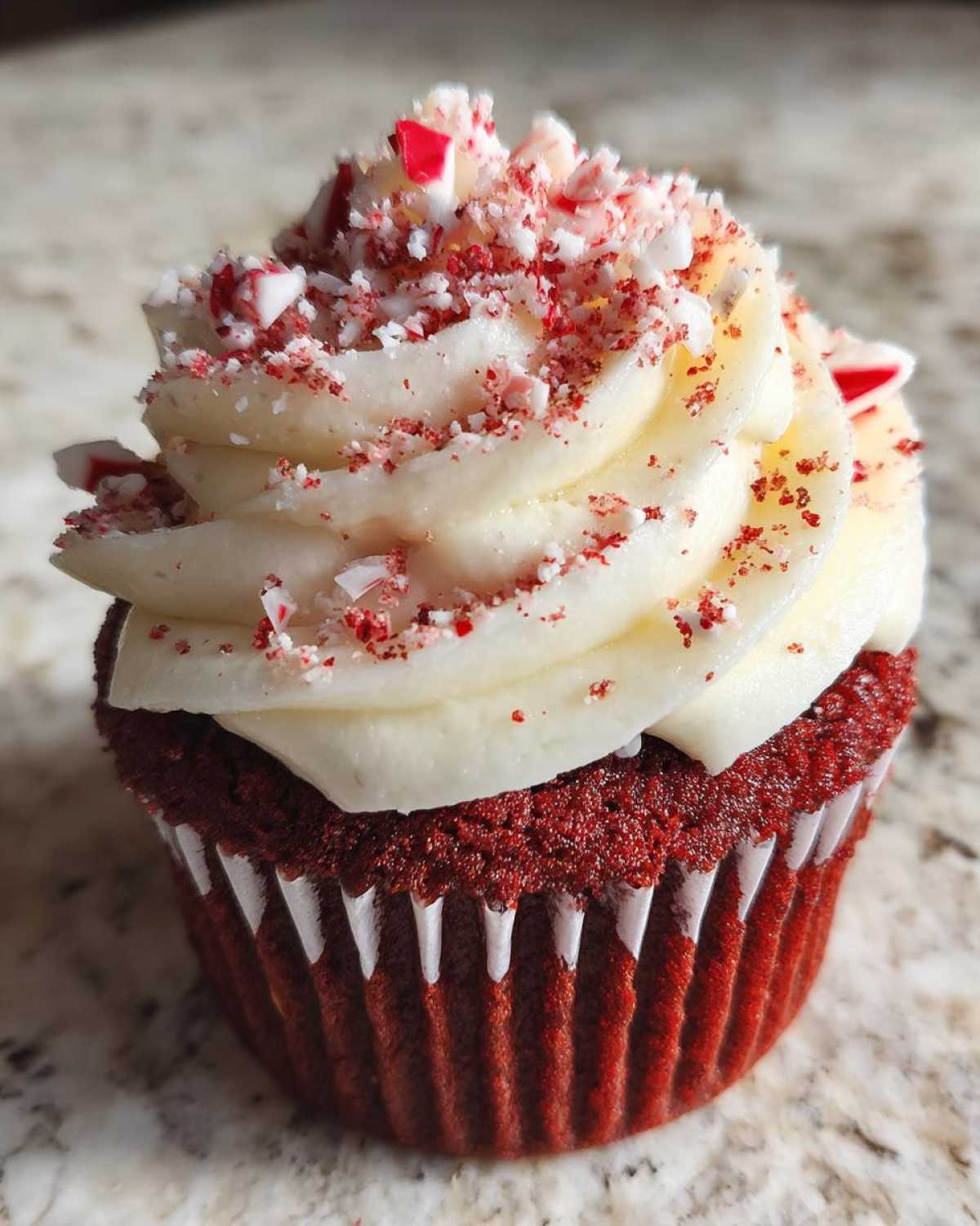 Red Velvet Peppermint Cupcakes - detail 3