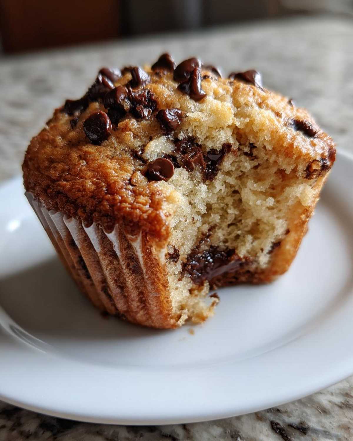 Vegan chocolate chip muffins - detail 3