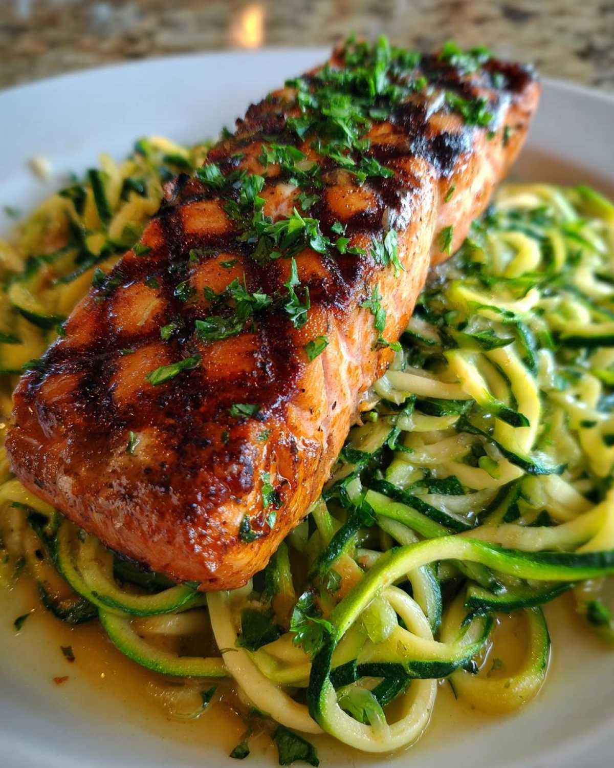 Lemon Garlic Grilled Salmon with Zucchini Noodles - detail 4