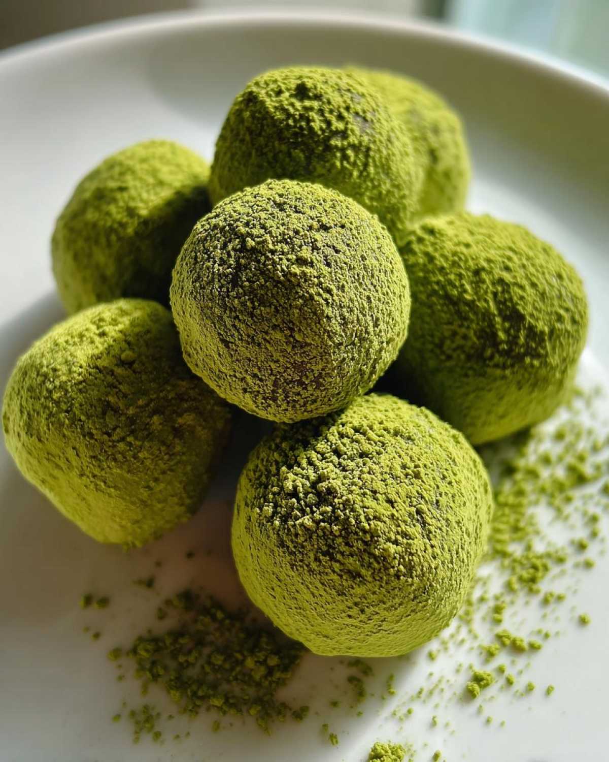 Matcha White Chocolate Truffles - detail 1