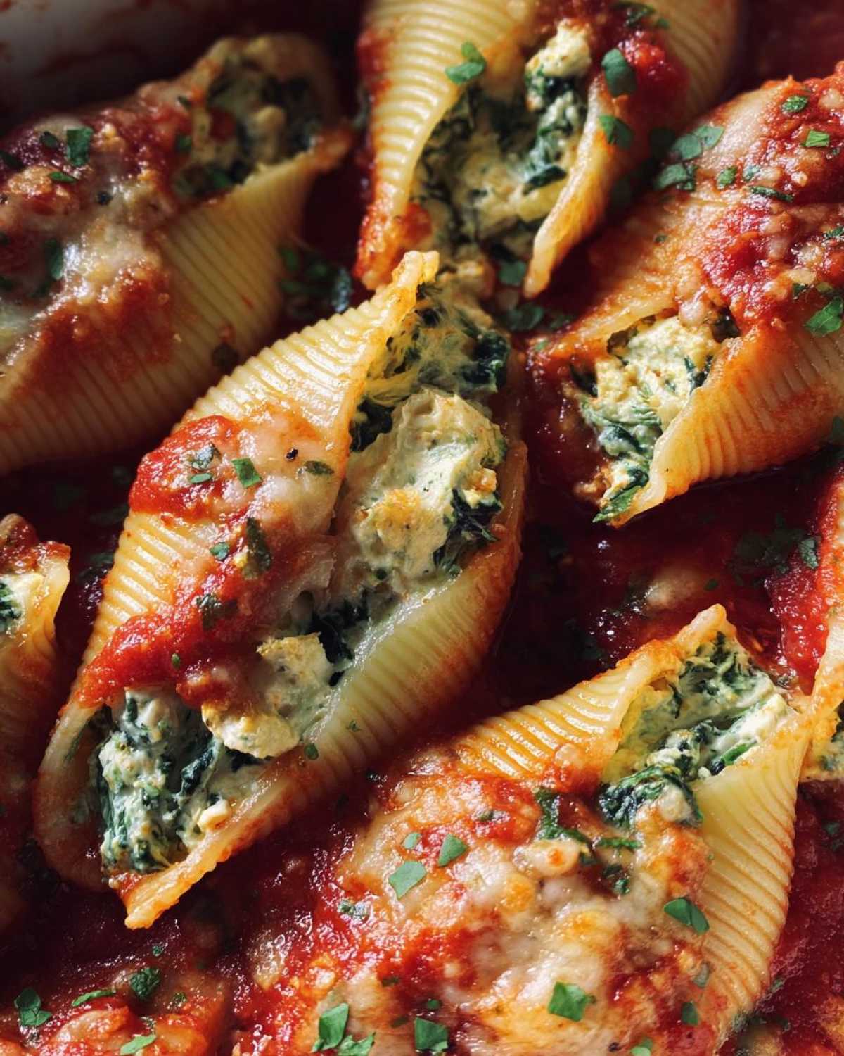 Mushroom and Spinach Stuffed Shells - detail 2