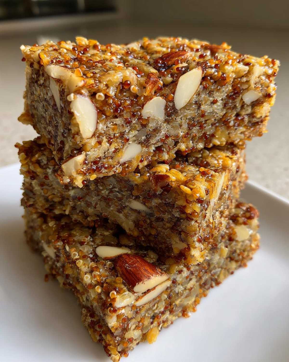 Quinoa Energy Bars with Nuts and Seeds - detail 1