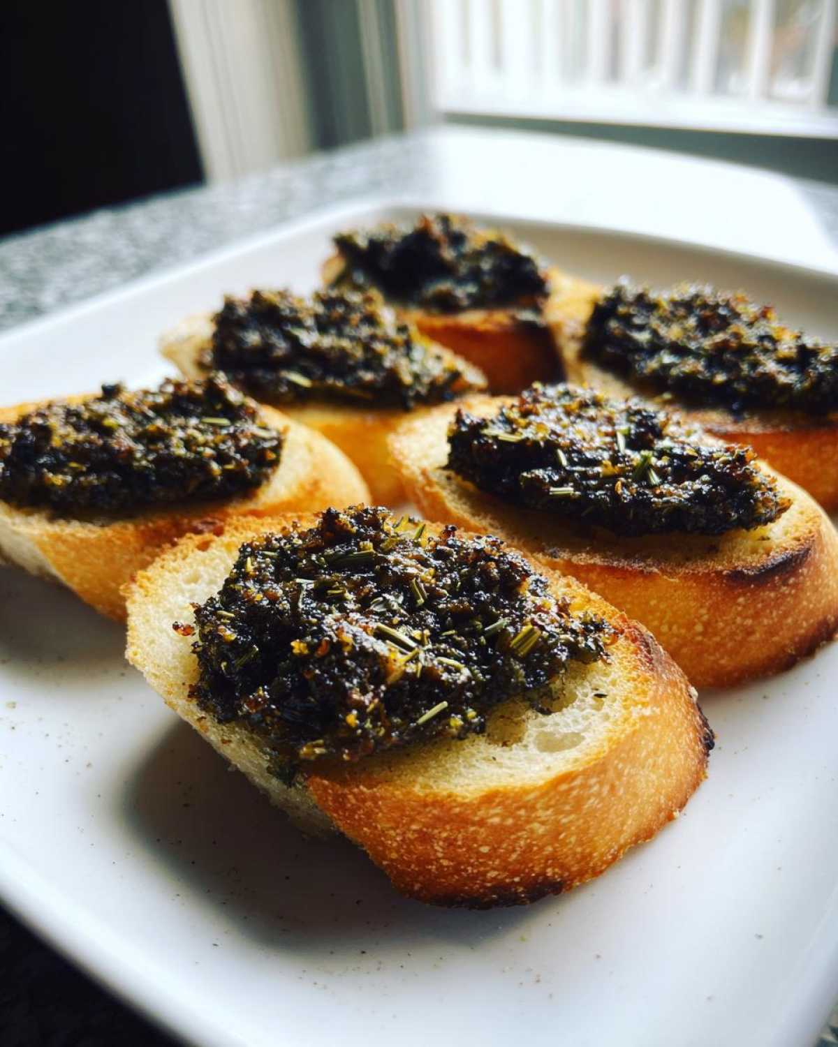 Rosemary Olive Tapenade Crostini - detail 1