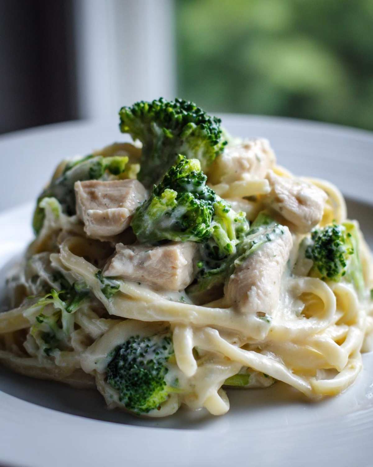 Skinny Chicken Alfredo with Broccoli - detail 4