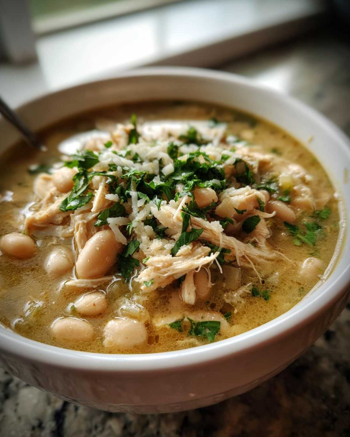 Slow Cooker White Chicken Chili - detail 4