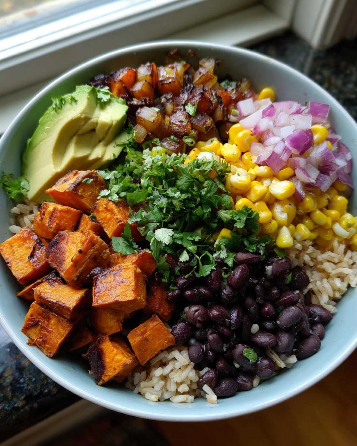 Sweet Potato and Black Bean Burrito Bowl - detail 3